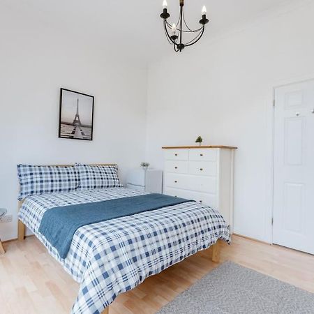 Comfortable Double Room For Your London Getaway Exterior foto